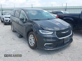 2023 Chrysler Pacifica Touring L z VIN 2C4RC1BG4PR628092, wystawiony jako IAAI lot #42401713 z przebiegiem 51 399 mil mil oraz . Historia ofert i sprzedaży dostępna na DreamBid. Obrazek 1.