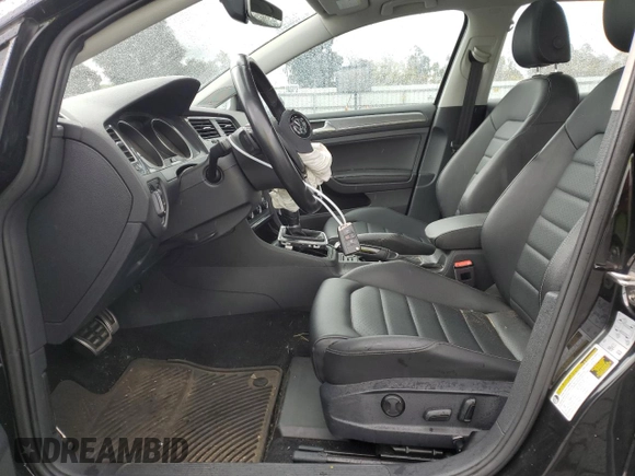 2017 Volkswagen Golf S z VIN 3VWH17AU6HM541294, wystawiony jako Copart lot #53648735 z przebiegiem 49 712 mil mil oraz Szkoda całkowita • Salvage title. Historia ofert i sprzedaży dostępna na DreamBid. Obrazek 7.