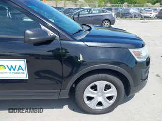 2016 Ford Police Interceptor Utility z VIN 1FM5K8AR2GGB07317, wystawiony jako IAAI lot #42337310 z przebiegiem 166 786 mil mil oraz . Historia ofert i sprzedaży dostępna na DreamBid. Obrazek 6.