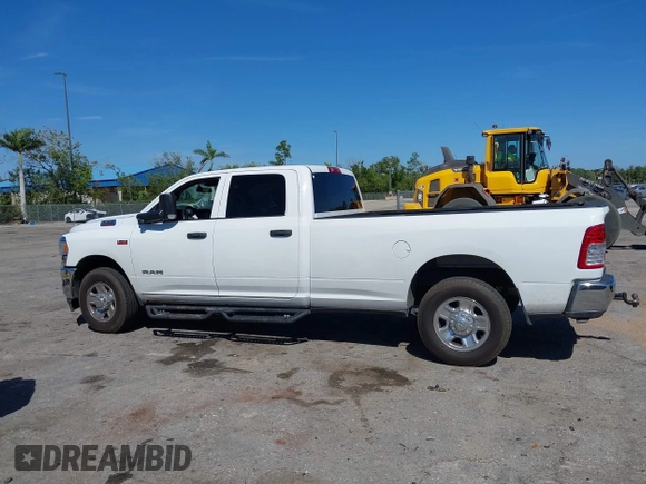 2021 Ram 2500 Tradesman with VIN 3C6UR4HJ3MG501081, listed as a IAAI auction lot 41853135 with 70,421 mi miles and . Bid and sale history available at DreamBid. Image 14.