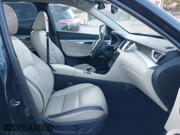 2019 Infiniti QX50 Luxe with VIN 3PCAJ5M32KF132667, listed as a IAAI auction lot 41095763 with 82,549 mi miles and . Bid and sale history available at DreamBid. Image 5.