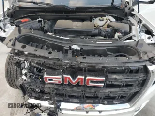 2024 GMC Yukon XL SLT with VIN 1GKS2GKD2RR218983, listed as a Copart auction lot 86210034 with 14,489 mi miles and Salvage Title. Bid and sale history available at carsss.com. Image 12.
