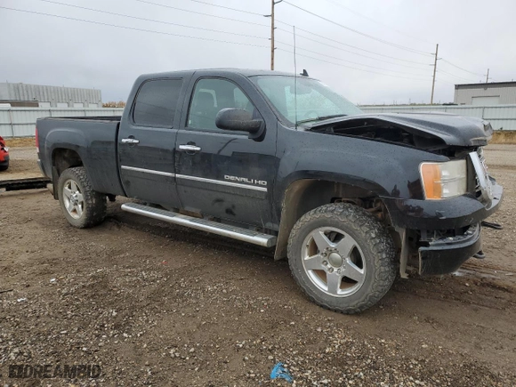 2011 GMC Sierra 2500HD Denali with VIN 1GT125C89BF264055, listed as a Copart auction lot 76407454 with 211,776 mi miles and Salvage Title. Bid and sale history available at carsss.com. Image 4.