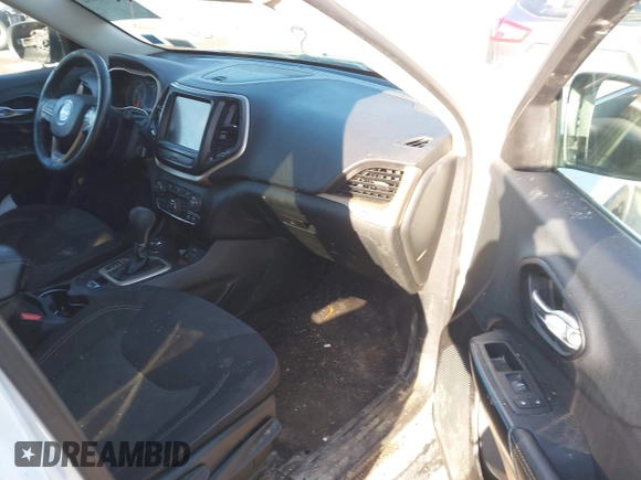 2016 Jeep Cherokee Latitude with VIN 1C4PJMCB1GW204412, listed as a IAAI auction lot 42031132 with 228,442 mi miles and . Bid and sale history available at carsss.com. Image 5.