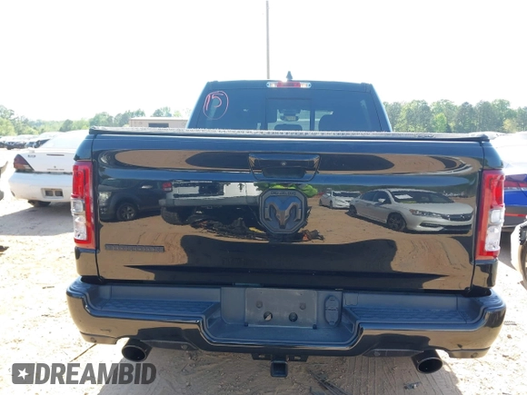 2021 Ram 1500 Big Horn z VIN 1C6RREFT1MN769814, wystawiony jako IAAI lot #42052424 z przebiegiem 71 958 mil mil oraz . Historia ofert i sprzedaży dostępna na DreamBid. Obrazek 16.