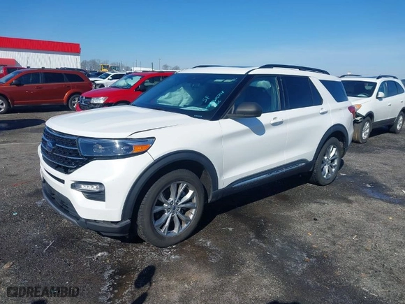 2020 Ford Explorer XLT with VIN 1FMSK8DH7LGA36762, listed as a IAAI auction lot 41606748 with 74,599 mi miles. Bid and sale history available at carsss.com. Image 2.
