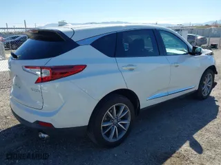 2019 Acura RDX w/Technology Pkg with VIN 5J8TC1H52KL020943, listed as a IAAI auction lot 41640742 with 49,904 mi miles. Bid and sale history available at carsss.com. Image 4.