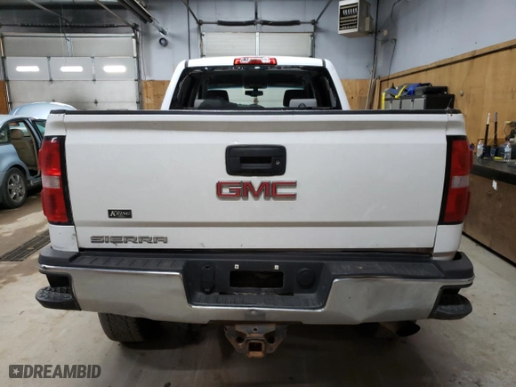 2018 GMC Sierra 2500HD with VIN 1GT12REG9JF164936, listed as a Copart auction lot 70438794 with 206,573 mi miles and Salvage Title. Bid and sale history available at carsss.com. Image 6.