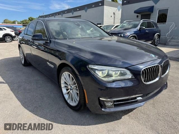 2015 BMW 7 Series 750i xDrive with VIN WBAYB6C5XFD965910, listed as a Copart auction lot 55407895 with 173,486 mi miles and Salvage Title. Bid and sale history available at carsss.com. Image 4.