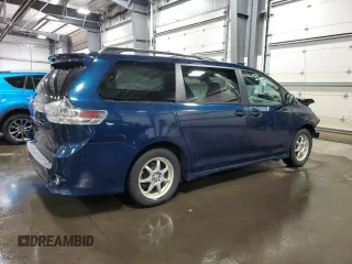 2011 Toyota Sienna SE с VIN 5TDXK3DC9BS117896, выставлен на аукционе Copart как лот 50712425 с пробегом 176 182 миль миль и Списание • Salvage title. История ставок и продаж доступна на DreamBid. Изображение 3.