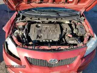 2010 Toyota Corolla z VIN 1NXBU4EE0AZ289475, wystawiony jako Copart lot #43056795 z przebiegiem 183 995 mil mil oraz Szkoda całkowita • Salvage title. Historia ofert i sprzedaży dostępna na DreamBid. Obrazek 12.