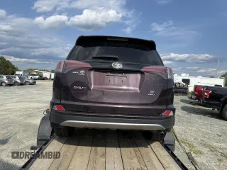 2017 Toyota RAV4 SE z VIN 2T3JFREVXHW628554, wystawiony jako Copart lot #61222355 z przebiegiem 162 218 mil mil oraz Szkoda całkowita • Salvage title. Historia ofert i sprzedaży dostępna na DreamBid. Obrazek 6.