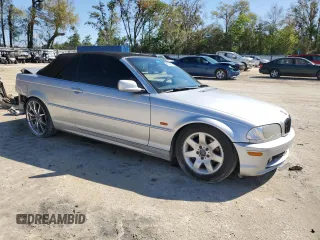 2001 BMW 3 Series 325Ci with VIN WBABS33401JY54613, listed as a Copart auction lot 49058085 with 0 mi miles and Non Repairable. Bid and sale history available at carsss.com. Image 4.