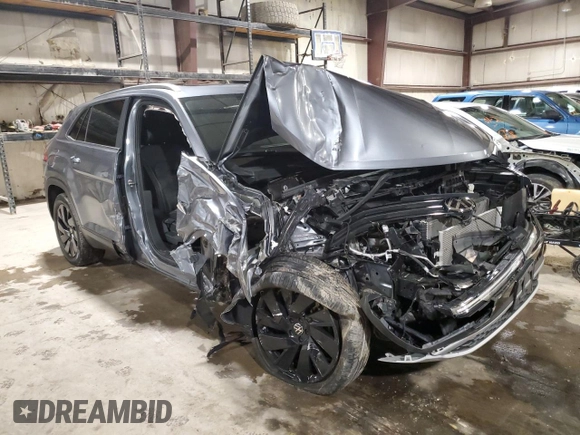 2024 Volkswagen Atlas SE z VIN 1V2KE2CA1RC200714, wystawiony jako Copart lot #43187725 z przebiegiem Nie podano mil oraz Szkoda całkowita • Salvage title. Historia ofert i sprzedaży dostępna na DreamBid. Obrazek 4.