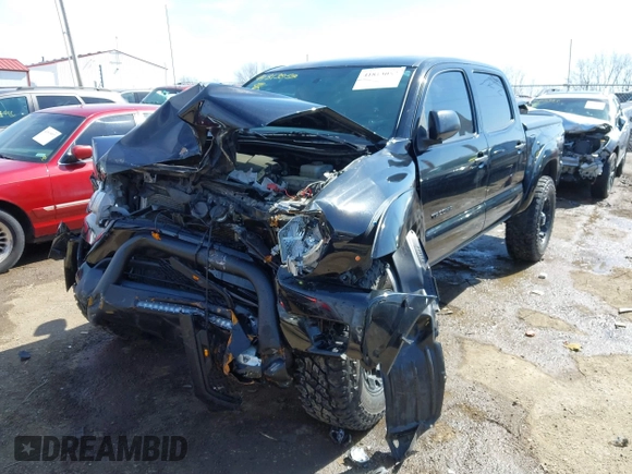 2015 Toyota Tacoma z VIN 5TFLU4EN6FX123489, wystawiony jako IAAI lot #41813057 z przebiegiem 104 828 mil mil oraz . Historia ofert i sprzedaży dostępna na DreamBid. Obrazek 6.