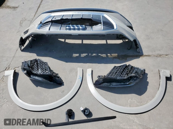 2022 Audi e-tron Premium with VIN WA1AAAGEXNB023977, listed as a Copart auction lot 53498145 with 28,494 mi miles and Salvage title. Bid and sale history available at DreamBid. Image 13.