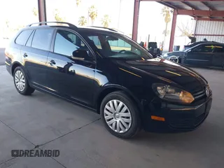 2013 Volkswagen Jetta SportWagen S with VIN 3VWPP7AJ3DM643985, listed as a IAAI auction lot 41442888 with 140,464 mi miles. Bid and sale history available at carsss.com. Image 1.