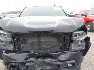 2019 Chevrolet Silverado 1500 RST with VIN 1GCRYEED9KZ297860, listed as a IAAI auction lot 41959093 with 102,996 mi miles and . Bid and sale history available at DreamBid. Image 6.