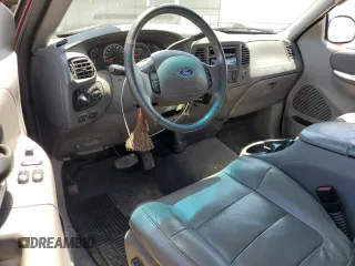 2003 Ford F-150 XL с VIN 1FTRX18L93NB17123, выставлен на аукционе Copart как лот 63311385 с пробегом 216 401 миль миль и Списание • Salvage title. История ставок и продаж доступна на DreamBid. Изображение 8.