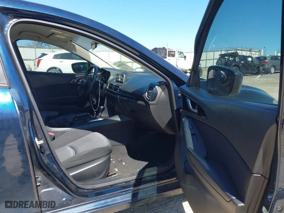2014 Mazda Mazda3 i Sport with VIN JM1BM1U74E1195564, listed as a IAAI auction lot 41810886 with 108,995 mi miles. Bid and sale history available at carsss.com. Image 5.