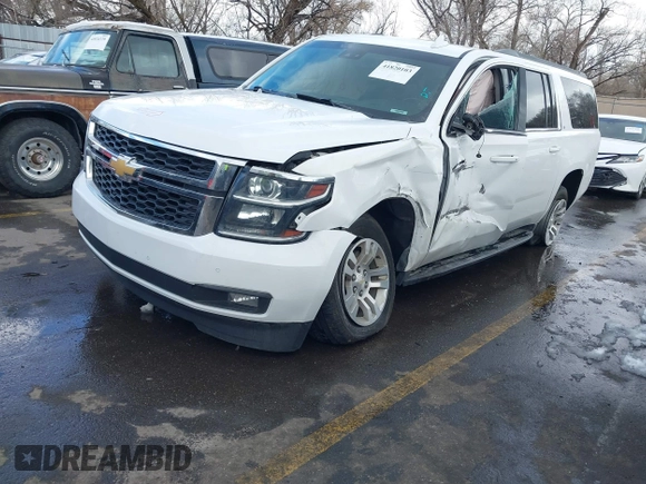 2018 Chevrolet Suburban LT with VIN 1GNSKHKC1JR286440, listed as a IAAI auction lot 41820103 with 1 mi miles. Bid and sale history available at carsss.com. Image 2.