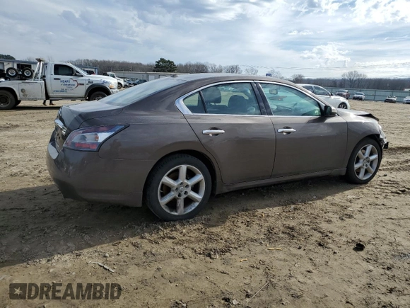 2013 Nissan Maxima S z VIN 1N4AA5AP9DC810909, wystawiony jako Copart lot #89194245 z przebiegiem Nie podano mil oraz Szkoda całkowita • Salvage title. Historia ofert i sprzedaży dostępna na DreamBid. Obrazek 3.