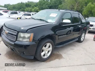 2007 Chevrolet Avalanche 3LT with VIN 3GNFK12327G298260, listed as a IAAI auction lot 42286344 with 251,923 mi miles and . Bid and sale history available at DreamBid. Image 2.