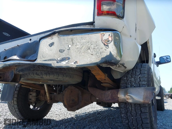 2005 Dodge 2500 SLT z VIN 3D7KS28CX5G853026, wystawiony jako IAAI lot #42408623 z przebiegiem 241 223 mil mil oraz . Historia ofert i sprzedaży dostępna na DreamBid. Obrazek 18.