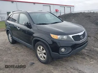 2012 Kia Sorento LX with VIN 5XYKT4A22CG273527, listed as a IAAI auction lot 41954603 with 309,018 mi miles. Bid and sale history available at carsss.com. Image 1.