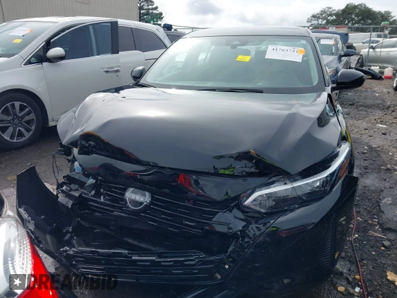 2024 Nissan Sentra S z VIN 3N1AB8BV8RY248783, wystawiony jako IAAI lot #41763721 z przebiegiem 7 693 mil mil oraz . Historia ofert i sprzedaży dostępna na DreamBid. Obrazek 12.
