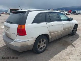 2007 Chrysler Pacifica Touring with VIN 2A8GF68X57R362917, listed as a IAAI auction lot 42041452 with 175,438 mi miles. Bid and sale history available at carsss.com. Image 4.