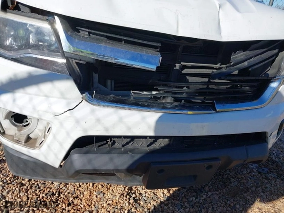 2019 Chevrolet Colorado 2WD Work Truck with VIN 1GCHSBEAXK1218468, listed as a IAAI auction lot 41633681 with 167,876 mi miles. Bid and sale history available at carsss.com. Image 19.