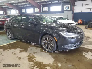2015 Chrysler 200 S with VIN 1C3CCCDG9FN610640, listed as a Copart auction lot 44402165 with 199,196 mi miles and Clean Title. Bid and sale history available at carsss.com. Image 4.