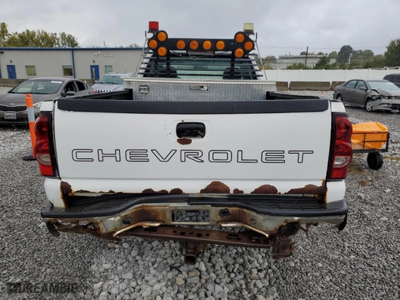 2007 Chevrolet Silverado 2500HD Classic Work Truck with VIN 1GCHK24U17E127374, listed as a Copart auction lot 75830674 with 0 mi miles and Clean Title. Bid and sale history available at carsss.com. Image 6.