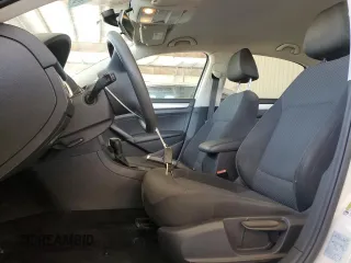 2012 Volkswagen Passat S с VIN 1VWAH7A36CC036998, выставлен на аукционе Copart как лот 60655295 с пробегом 150 557 миль миль и Списание • Salvage title. История ставок и продаж доступна на DreamBid. Изображение 7.