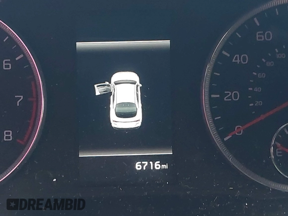 2024 Kia K5 GT-Line z VIN 5XXG64J29RG259036, wystawiony jako IAAI lot #40777274 z przebiegiem 6716 mil mil oraz . Historia ofert i sprzedaży dostępna na DreamBid. Obrazek 15.