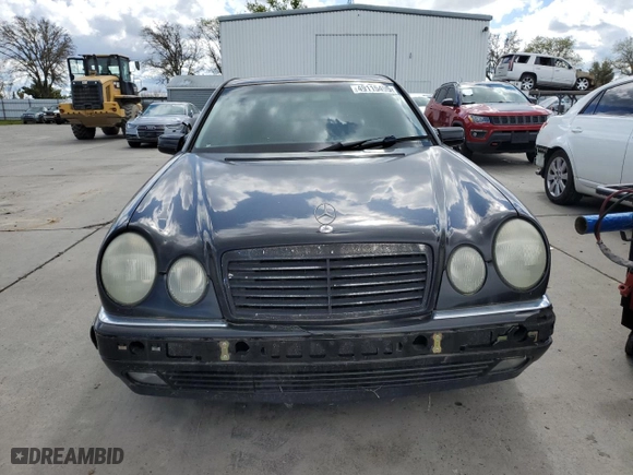 1999 Mercedes-Benz E-Class with VIN WDBJF65H6XA858046, listed as a Copart auction lot 49115495 with 0 mi miles and Clean Title. Bid and sale history available at carsss.com. Image 5.