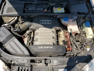 2008 Audi A4 z VIN WAUEH78E38A057710, wystawiony jako Copart lot #59423825 z przebiegiem 120 021 mil mil oraz Czysty tytuł • Clean title. Historia ofert i sprzedaży dostępna na DreamBid. Obrazek 11.