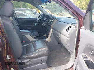 2008 Honda Pilot EX-L with VIN 5FNYF18578B015972, listed as a IAAI auction lot 42076989 with 236,787 mi miles and . Bid and sale history available at DreamBid. Image 5.