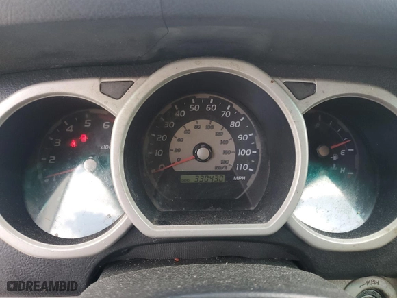 2004 Toyota 4Runner SR5 with VIN JTEZU14RX48021578, listed as a Copart auction lot 52106465 with 330,430 mi miles and Clean Title. Bid and sale history available at carsss.com. Image 9.