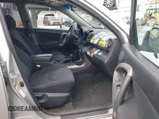 2006 Toyota RAV4 Sport with VIN JTMZK32V865003607, listed as a IAAI auction lot 42056770 with 286,144 mi miles. Bid and sale history available at carsss.com. Image 5.