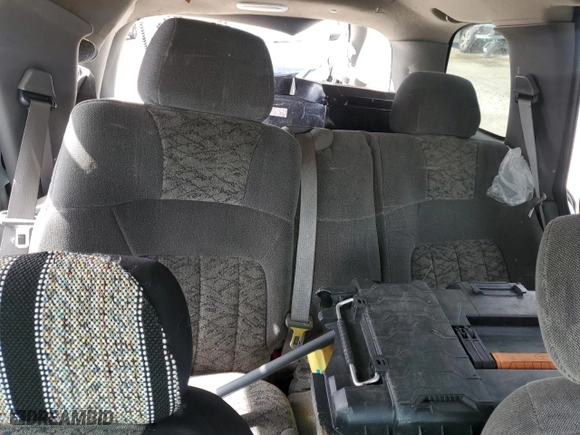 2003 GMC Envoy SLE with VIN 1GKDS13SX32259798, listed as a Copart auction lot 48712015 with 100,330 mi miles and Salvage Title. Bid and sale history available at carsss.com. Image 10.