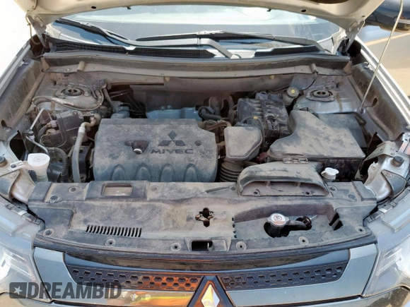 2020 Mitsubishi Outlander SE with VIN JA4AD3A31LJ000942, listed as a Copart auction lot 60103285 with 122,053 mi miles and Salvage title. Bid and sale history available at DreamBid. Image 12.