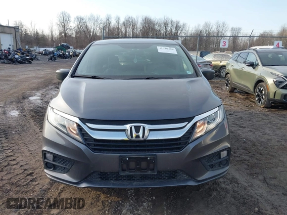 2018 Honda Odyssey LX with VIN 5FNRL6H27JB095795, listed as a IAAI auction lot 41780386 with 99,318 mi miles. Bid and sale history available at carsss.com. Image 12.