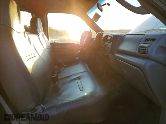 2005 Ford F-350 with VIN 1FTWW30P95EA61591, listed as a Copart auction lot 50008205 with Not provided miles and Salvage title. Bid and sale history available at DreamBid. Image 7.