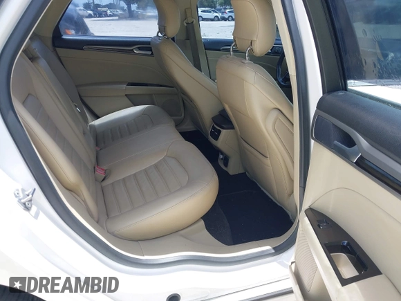 2013 Ford Fusion SE Hybrid с VIN 3FA6P0LU8DR161132, выставлен на аукционе IAAI как лот 42646879 с пробегом 178 516 миль миль и . История ставок и продаж доступна на DreamBid. Изображение 8.