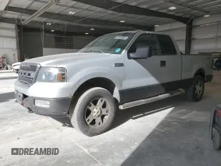 2004 Ford F-150 XLT with VIN 1FTPX14564NA72349, listed as a Copart auction lot 52391055 with 253,254 mi miles and Clean Title. Bid and sale history available at carsss.com. Image 1.