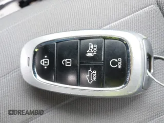 2023 Hyundai Santa Cruz SEL z VIN 5NTJCDAE6PH041342, wystawiony jako IAAI lot #42192227 z przebiegiem Nie podano mil oraz . Historia ofert i sprzedaży dostępna na DreamBid. Obrazek 11.