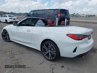 2024 BMW 4 Series 430i z VIN WBA23AT05RCP25894, wystawiony jako IAAI lot #41895019 z przebiegiem 7362 mil mil oraz . Historia ofert i sprzedaży dostępna na DreamBid. Obrazek 3.