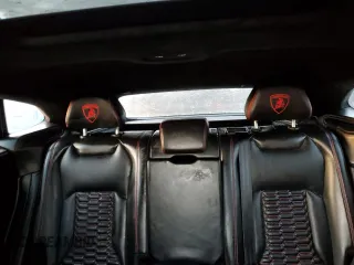 2019 Lamborghini Urus z VIN ZPBUA1ZL2KLA05616, wystawiony jako Copart lot #76865444 z przebiegiem 67 830 mil mil oraz Nie do naprawy. Historia ofert i sprzedaży dostępna na DreamBid. Obrazek 10.